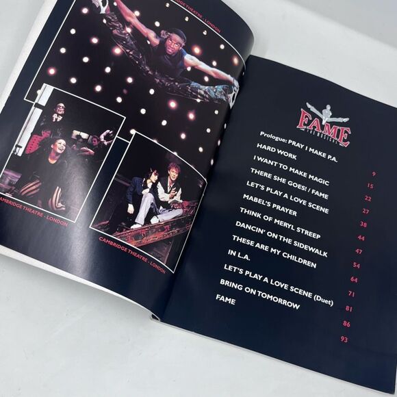 Fame The Musical Piano Vocal Guitar 1997 Vocal Score - Picture 4 of 8